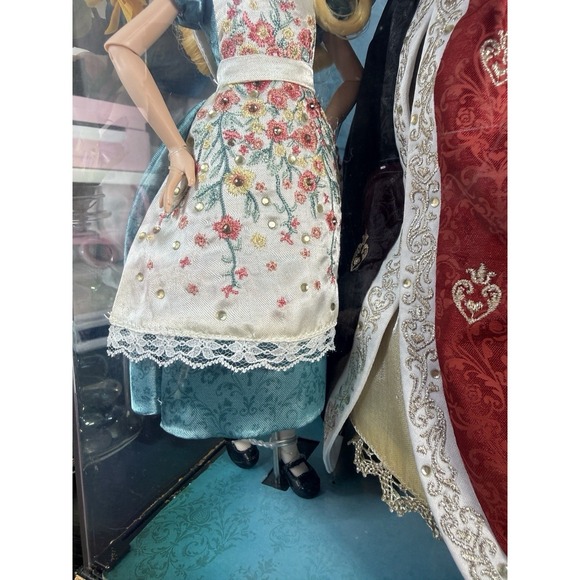 Disney Alice In Wonderland Queen Of Hearts Fairytale Designer Exclusive Doll Set - Picture 8 of 17